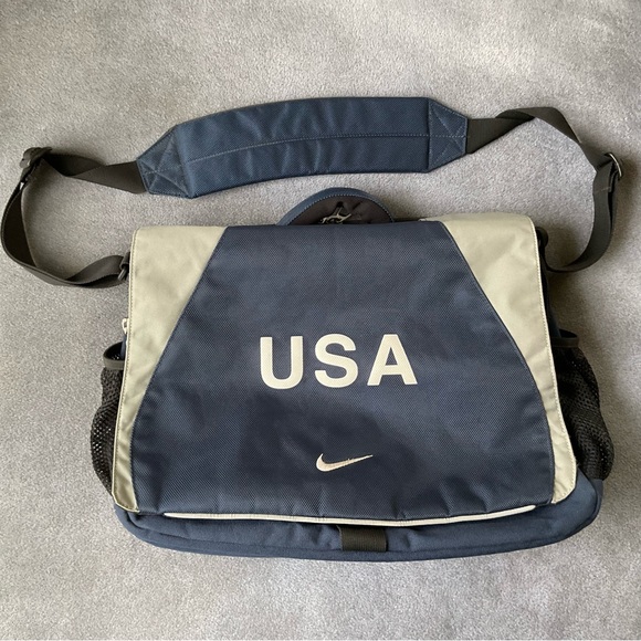 NIKE USA Laptop Messenger Bag Blue and Gray - Picture 1 of 6